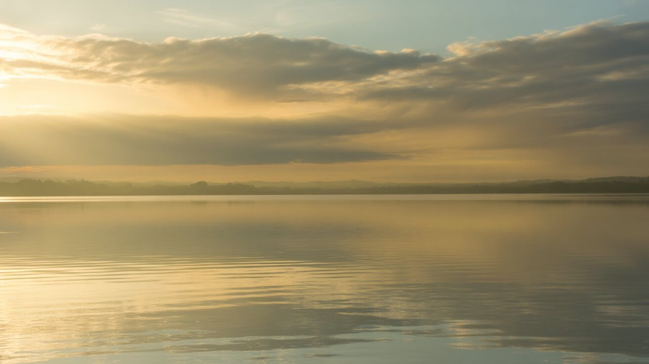 Sunrise symbolizing hope and peace found through powerful prayer for anxiety